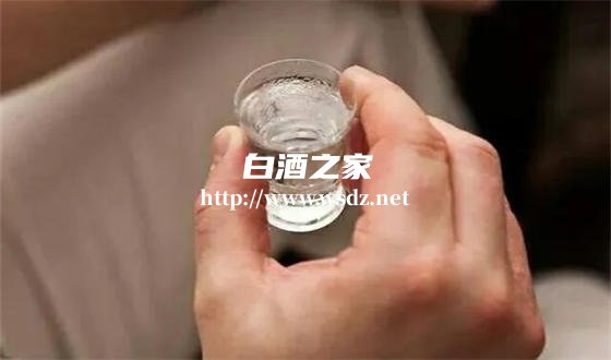 天天喝白酒突然瘦了很多