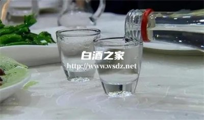 为什么喝了白酒后拉稀