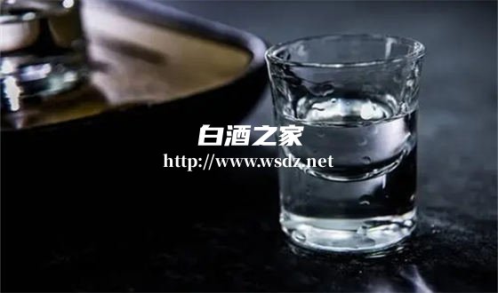 白酒里面有多少标签