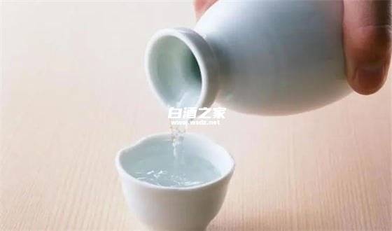 海南喝白酒规矩是什么