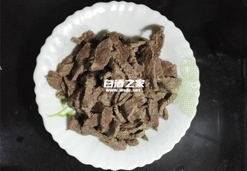 可乐牛肉可以加白酒吗