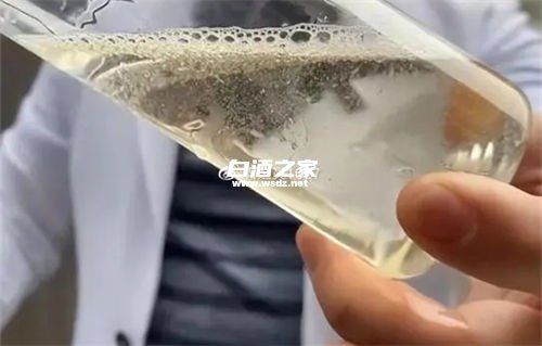 白酒的沉淀丝状物是啥