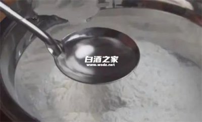 不加酵母的白酒发面好吗