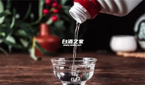 饮用白酒经常出现的问题