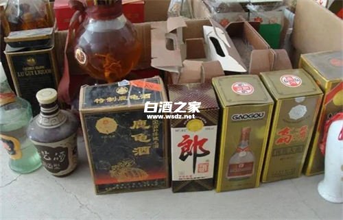 瓶装白酒可以放在哪里卖