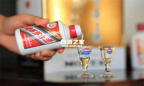 有的人为什么喝酒的时候爱喝水