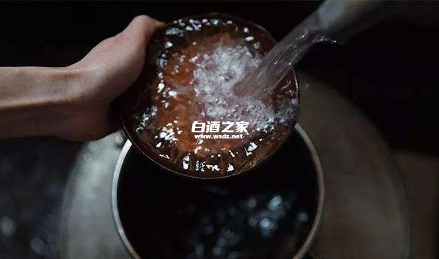 自酿白酒蒸馏怎么去除甲醇