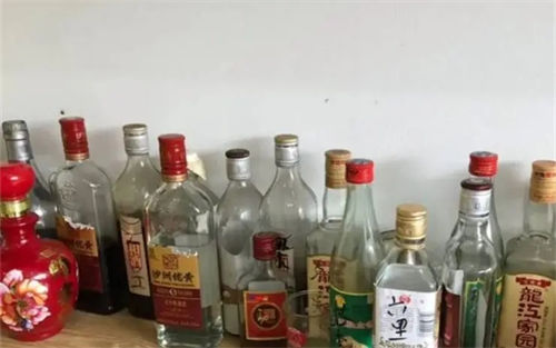 散装酒怎样才能成为瓶装白酒  2